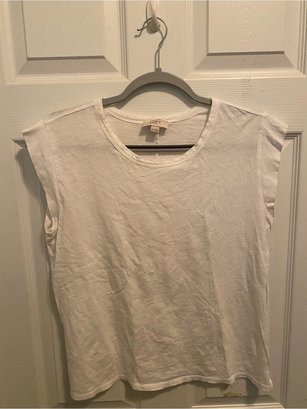 LOFT White Sleeveless Tank Top